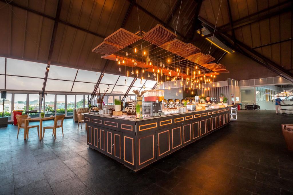 Kutabex Beachfront Hotel Kuta  Ngoại thất bức ảnh