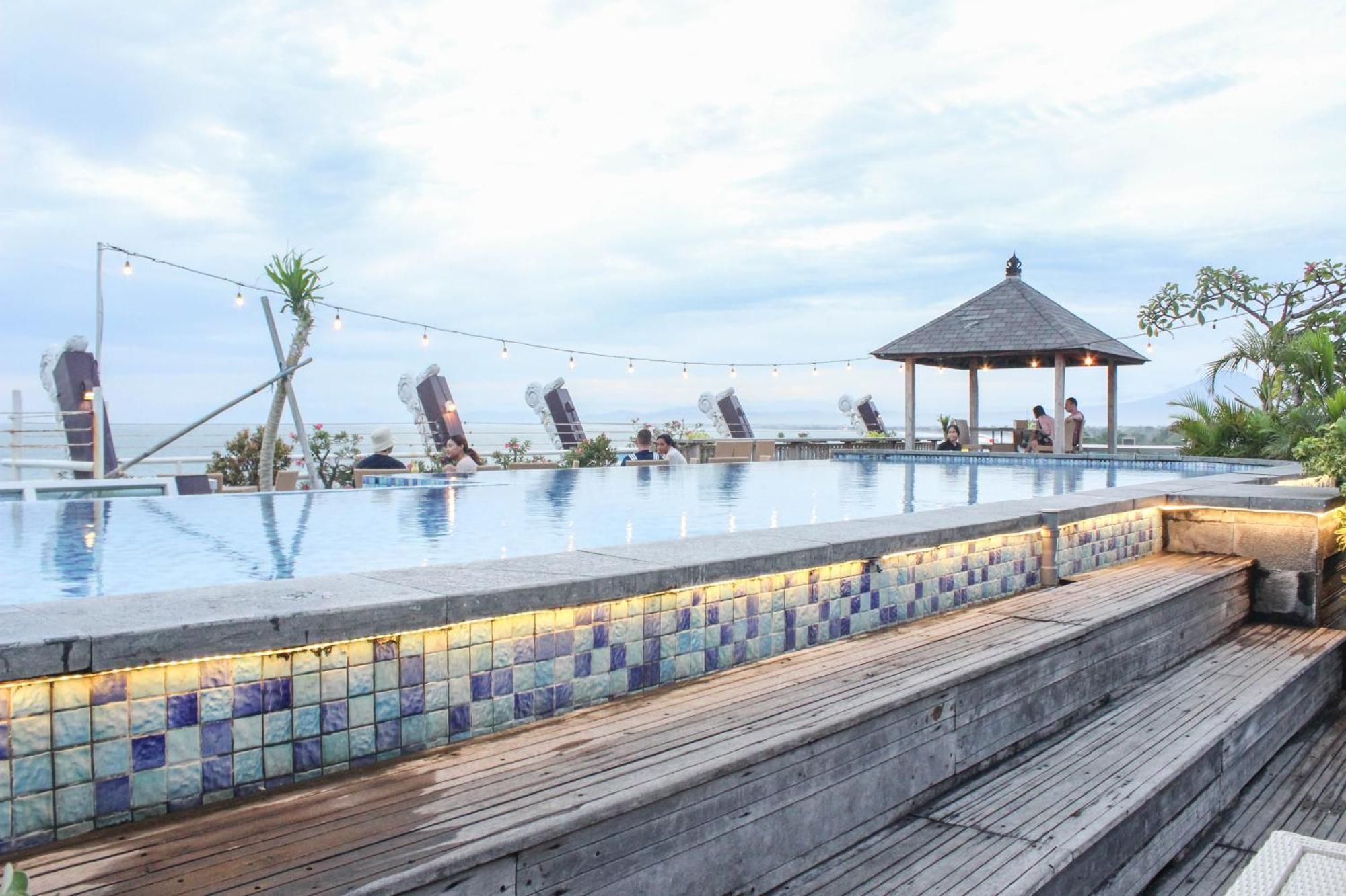 Kutabex Beachfront Hotel Kuta  Ngoại thất bức ảnh