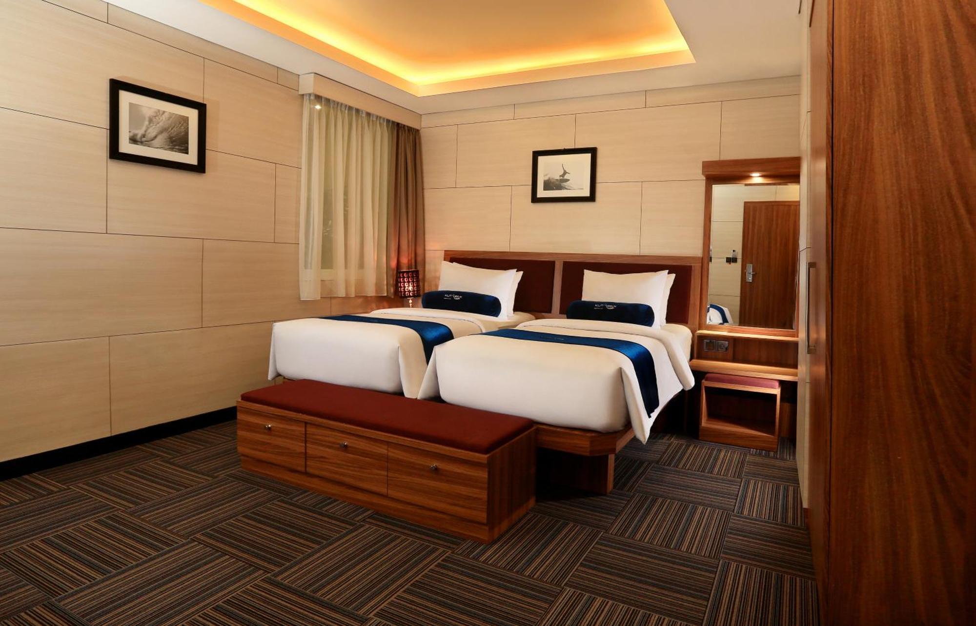 Kutabex Beachfront Hotel Kuta  Ngoại thất bức ảnh