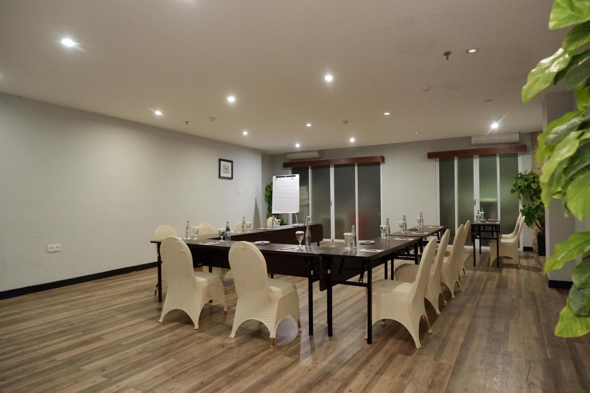 Kutabex Beachfront Hotel Kuta  Ngoại thất bức ảnh