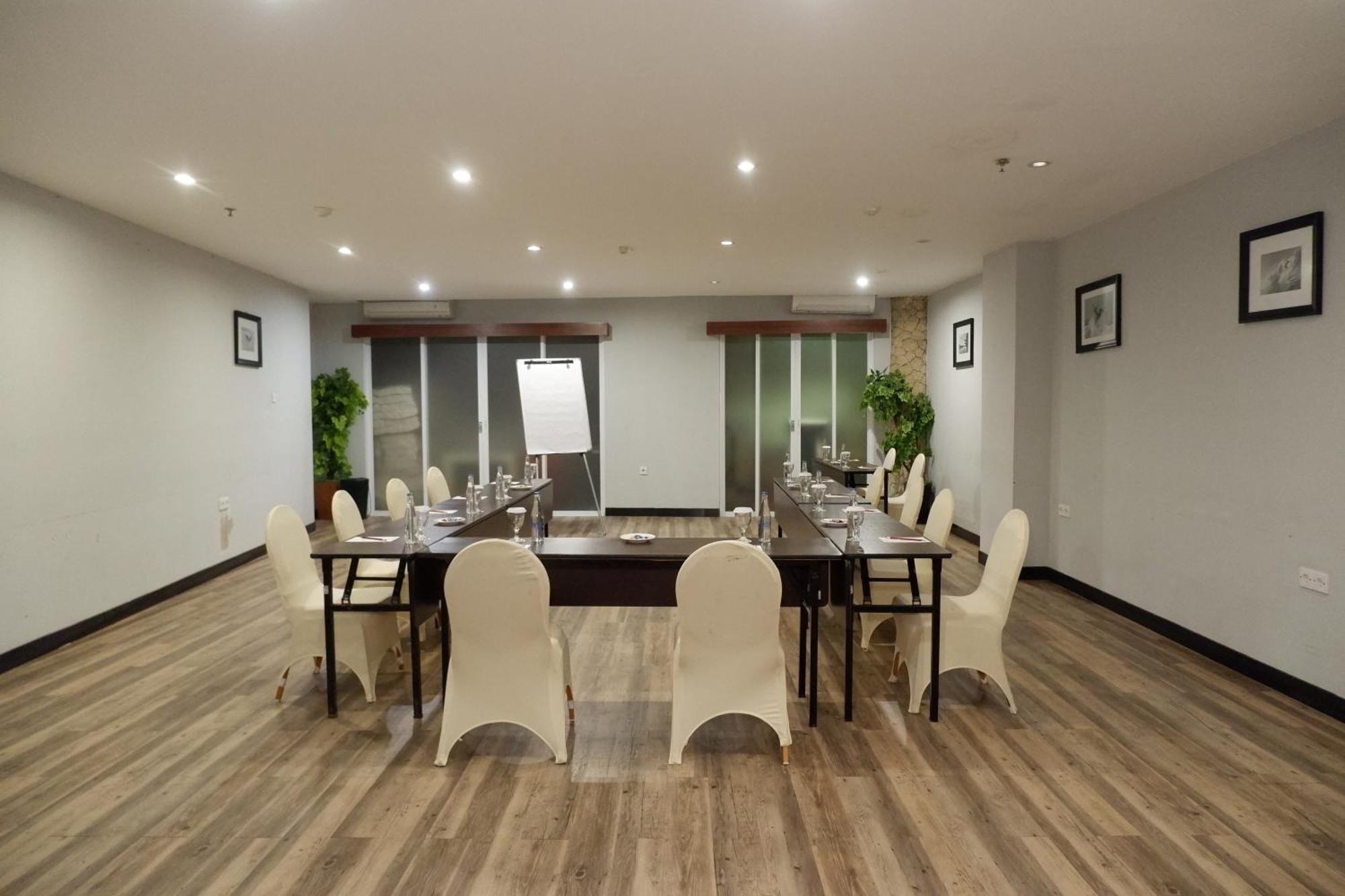 Kutabex Beachfront Hotel Kuta  Ngoại thất bức ảnh
